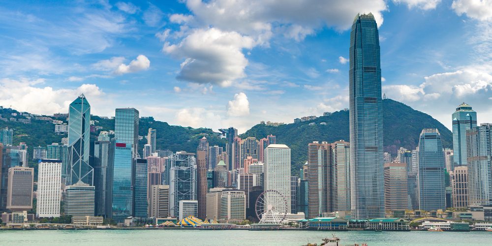 【香港再成富豪天堂】新資本投資者入境計劃近1200宗申請，狂吸金370億港元！