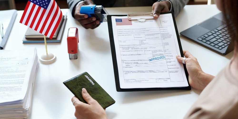 EB-5最後機會？特朗普鐵腕收緊綠卡發放 移民美國必須盡快遞交申請